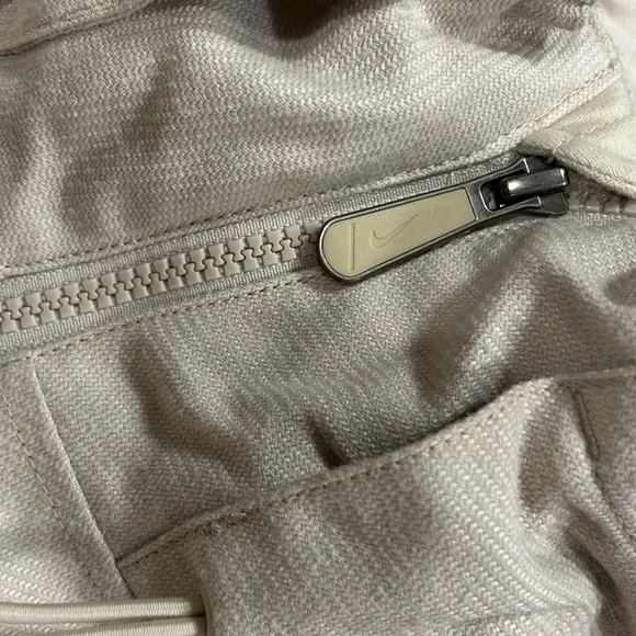 Nike Snowboarding Jacket - Picture 10 of 11